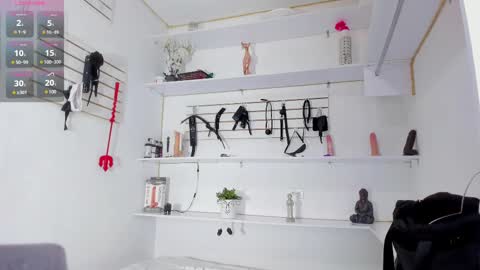 Alejandra online show from 02.22.25