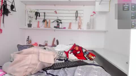 Alejandra online show from 09.14.25