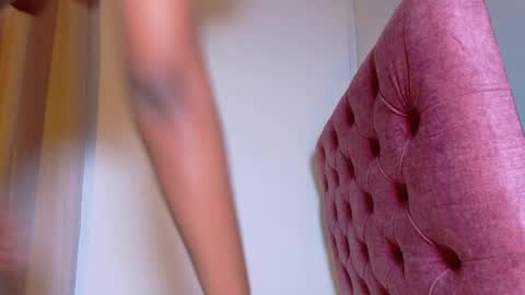 alejandra_dunn1 online show from 04.05.26