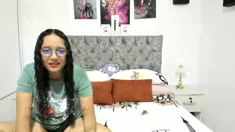 Snapshot of alejandra_evanss chatting on 06.27.26 alejandra_evanss online show from 06.27.26