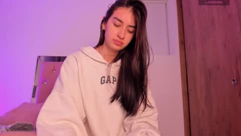 alejandraaa_ online show from 09.21.25