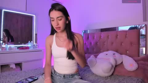 alejandraaa_ online show from 09.25.25