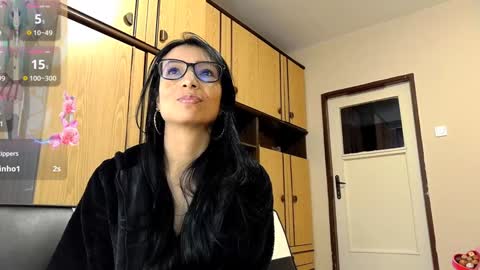Snapshot of alejandracherry_ chatting on 01.06.25 Alejandra online show from 01.06.25