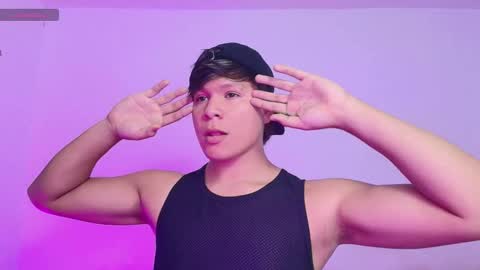 Alejandro G online show from 10.16.25