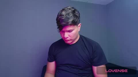 Alejandro G online show from 10.27.25