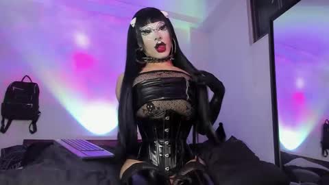 Snapshot of alejandro_warana chatting on 10.13.25 Alejandra Anime Girl online show from 10.13.25