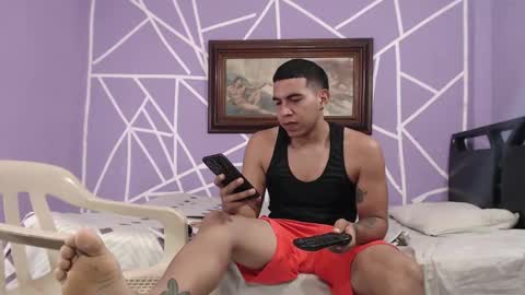 Snapshot of alejandrocock23 chatting on 10.15.25 alejandrocock online show from 10.15.25