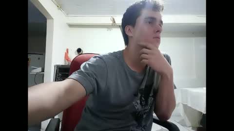 Snapshot of alejandroeema chatting on 01.11.26 alejandroeema online show from 01.11.26