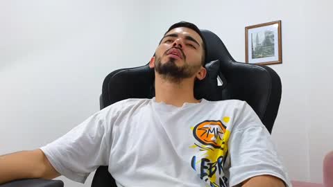 Snapshot of alejandroo_7 chatting on 12.22.24 alejandroo_7 online show from 12.22.24