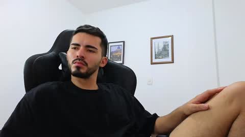 Snapshot of alejandroo_7 chatting on 12.24.24 alejandroo_7 online show from 12.24.24