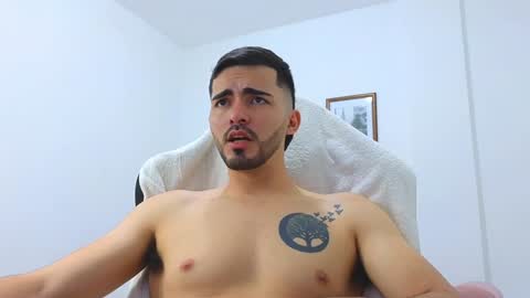 Snapshot of alejandroo_7 chatting on 12.31.24 alejandroo_7 online show from 12.31.24