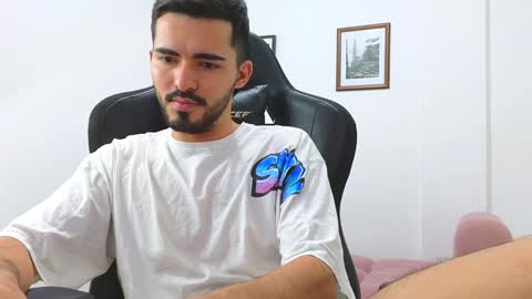 Snapshot of alejandroo_7 chatting on 01.14.25 alejandroo_7 online show from 01.14.25