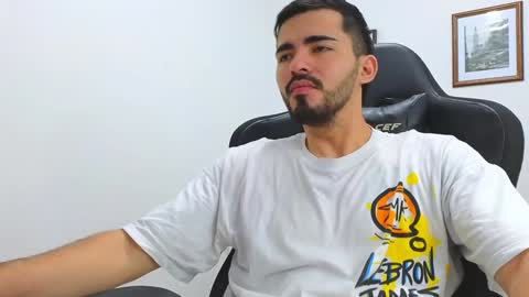 Snapshot of alejandroo_7 chatting on 01.15.25 alejandroo_7 online show from 01.15.25