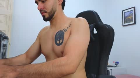 Snapshot of alejandroo_7 chatting on 01.22.25 alejandroo_7 online show from 01.22.25