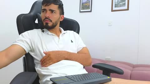 Snapshot of alejandroo_7 chatting on 02.07.25 alejandroo_7 online show from 02.07.25