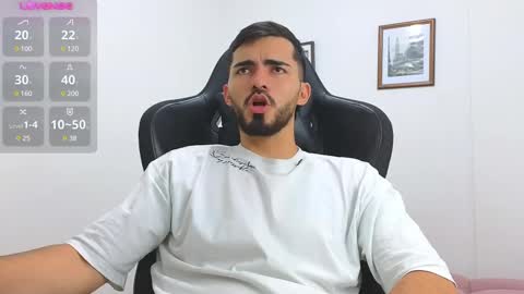 Snapshot of alejandroo_7 chatting on 02.18.25 alejandroo_7 online show from 02.18.25