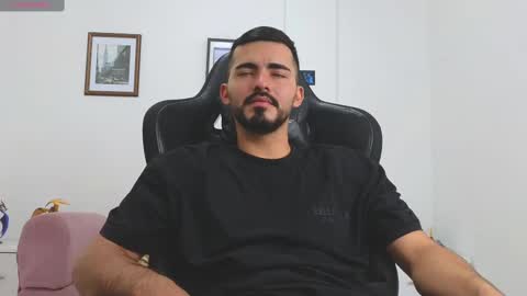 Snapshot of alejandroo_7 chatting on 09.23.25 alejandroo_7 online show from 09.23.25