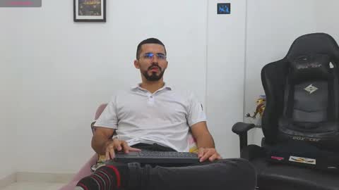 Snapshot of alejandroo_7 chatting on 02.01.26 alejandroo_7 online show from 02.01.26