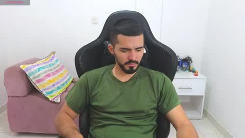 Snapshot of alejandroo_7 chatting on 02.04.26 alejandroo_7 online show from 02.04.26