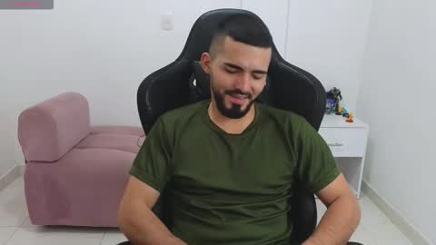 Snapshot of alejandroo_7 chatting on 02.11.26 alejandroo_7 online show from 02.11.26