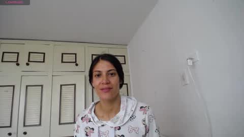Snapshot of alejaxxxhot chatting on 10.19.25 alejaxxxhot online show from 10.19.25