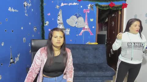 Snapshot of alejita_smithh chatting on 01.27.25 zoe and Kataleya online show from 01.27.25