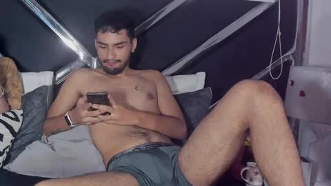 Snapshot of alekruizx chatting on 09.09.25 Alek online show from 09.09.25