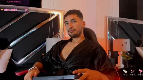 Snapshot of alekruizx chatting on 09.12.25 Alek online show from 09.12.25