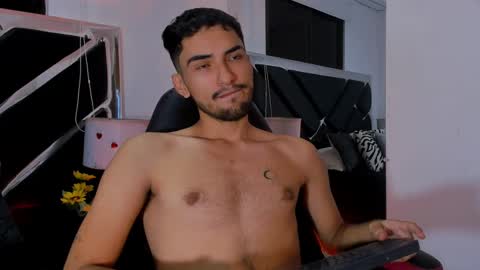 Snapshot of alekruizx chatting on 09.14.25 Alek online show from 09.14.25