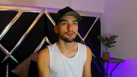 Snapshot of alekruizx chatting on 09.16.25 Alek online show from 09.16.25