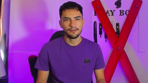 Snapshot of alekruizx chatting on 09.18.25 Alek online show from 09.18.25