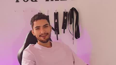 Snapshot of alekruizx chatting on 09.30.25 Alek online show from 09.30.25