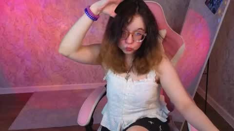 Snapshot of aleks_caste chatting on 03.26.26 Aleks online show from 03.26.26