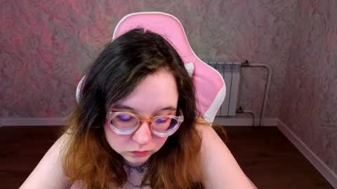 Snapshot of aleks_caste chatting on 03.30.26 Aleks online show from 03.30.26