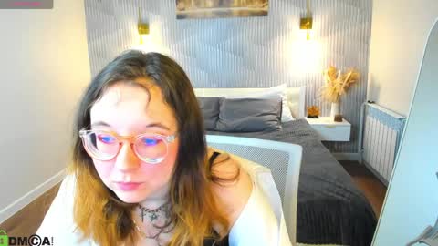 Snapshot of aleks_caste chatting on 03.31.26 Aleks online show from 03.31.26