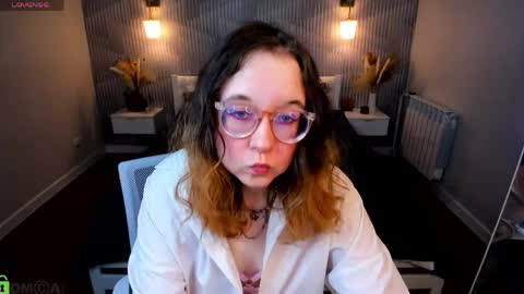 Snapshot of aleks_caste chatting on 04.03.26 Aleks online show from 04.03.26