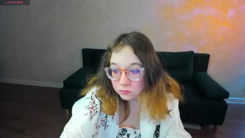 Snapshot of aleks_caste chatting on 04.16.26 Aleks online show from 04.16.26