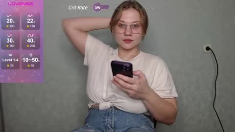 Snapshot of aleksaflirt chatting on 01.22.25 Aleksa online show from 01.22.25