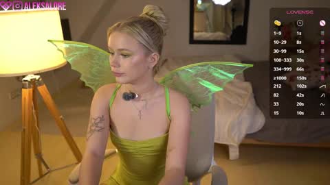 Lexi online show from 10.31.25