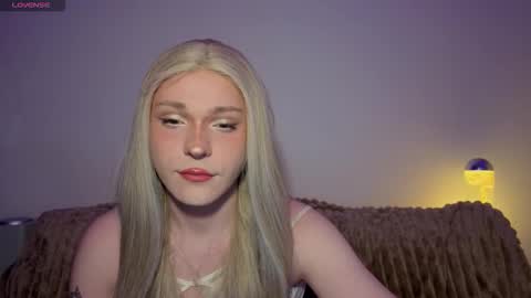 ALENA  INDEPENDENT MODEL online show from 03.28.26