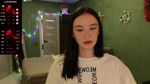 Snapshot of alena_navi chatting on 12.06.24 Alena online show from 12.06.24