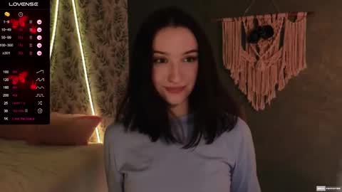 Snapshot of alena_navi chatting on 01.19.25 Alena online show from 01.19.25