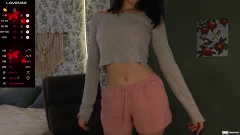 Snapshot of alena_navi chatting on 02.07.25 Alena online show from 02.07.25