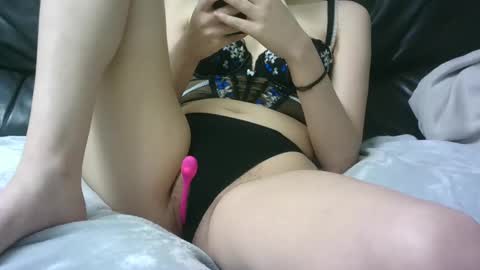 Snapshot of aleniia19 chatting on 02.02.25 Aleniia19 online show from 02.02.25