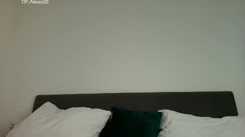 alesia02 online show from 03.25.26