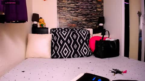 AlesiaSensual online show from 11.05.25