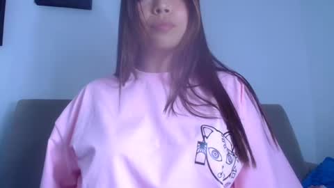 QUEEN OFF MILk  IM BACK  15 NOV online show from 12.22.24