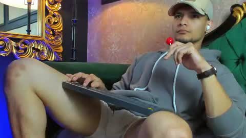 Snapshot of aless_king chatting on 07.20.26 Alessandro King online show from 07.20.26