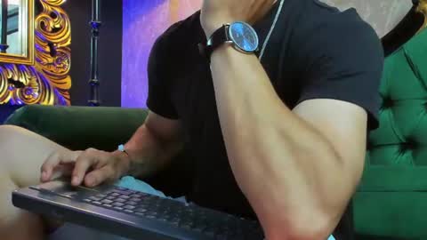 Snapshot of aless_king chatting on 07.25.26 Alessandro King online show from 07.25.26