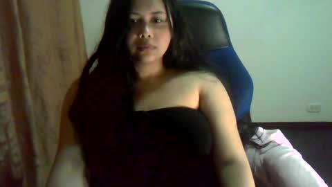 Snapshot of alessandra_cuteandhorny chatting on 07.04.26 Alicee online show from 07.04.26